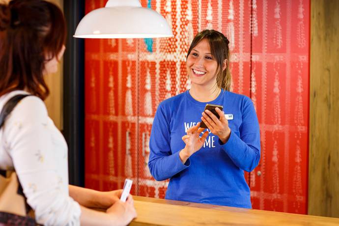 Imagen de los interiores del Hotel ibis budget Southampton Centre. Foto 20