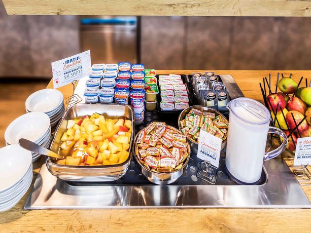 Imagen del bar/restaurante del Hotel ibis budget Versailles Chateau Saint Cyr. Foto 7