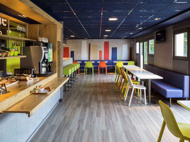 Imagen del bar/restaurante del Hotel ibis budget Versailles Chateau Saint Cyr. Foto 12