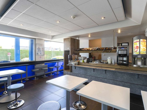 Imagen del bar/restaurante del Hotel ibis budget Vichy. Foto 7