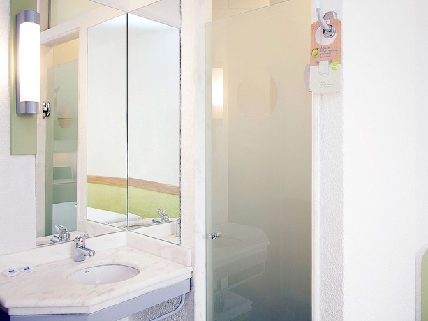 Imagen de la habitación del Hotel ibis budget Vitoria. Foto 3