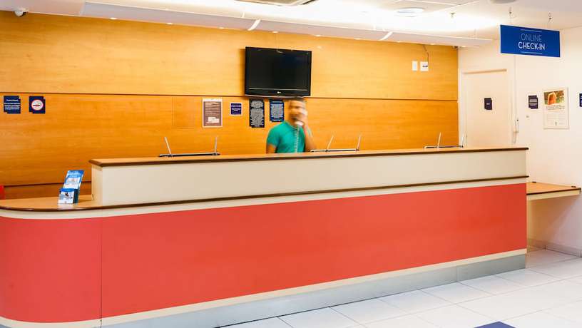 Imagen de los interiores del Hotel ibis budget Vitoria. Foto 20