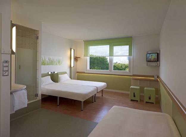 Imagen de la habitación del Hotel ibis budget Warszawa Reduta. Foto 9