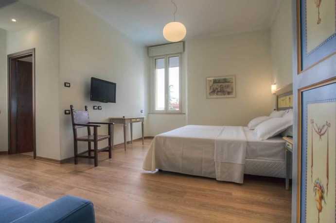 Imagen de la habitación del Hotel il Duca del Montefeltro. Foto 11