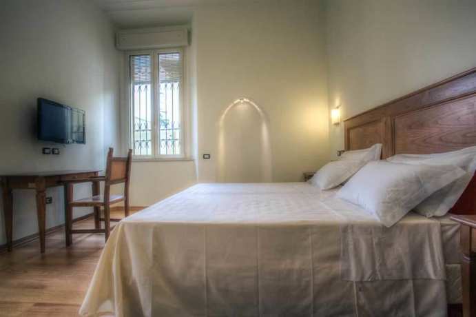 Imagen de la habitación del Hotel il Duca del Montefeltro. Foto 14