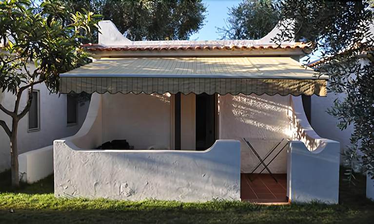 Imagen de los exteriores del Hotel il Melograno, Mattinata. Foto 17
