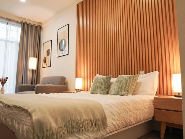 Imagen de la habitación del Hotel indiana suites. Foto 8