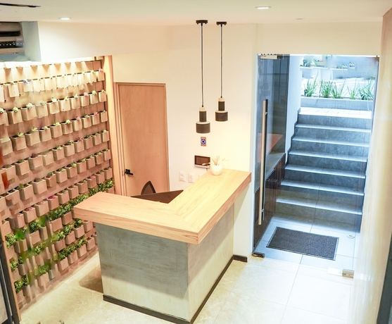 Imagen de los interiores del Hotel indiana suites. Foto 19