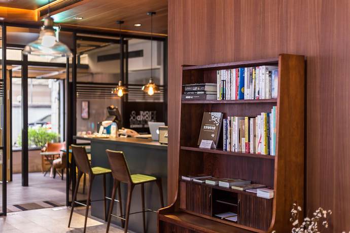 Imagen de los interiores del Hotel inhouse residence. Foto 18