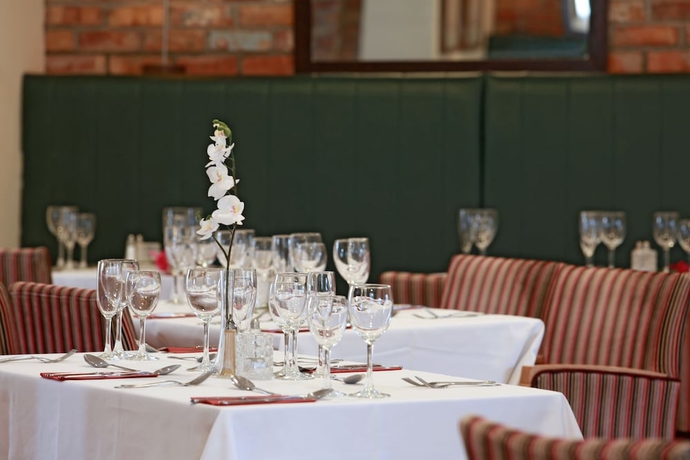 Imagen del bar/restaurante del Hotel innbelfast. Foto 3