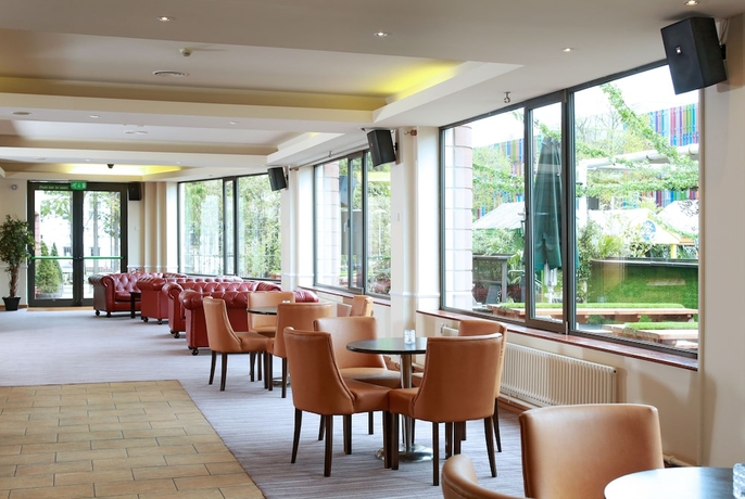 Imagen del bar/restaurante del Hotel innbelfast. Foto 10