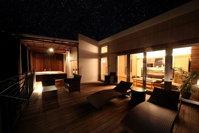 Imagen de la habitación del Hotel isola villa kouri. Foto 15