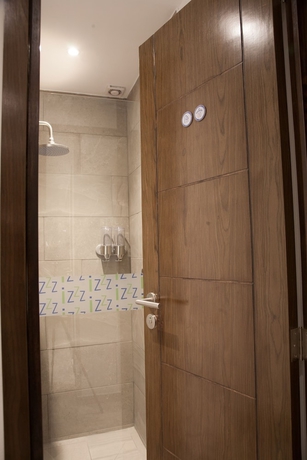 Imagen de la habitación del Hotel izZzleep Aeropuerto Terminal 1, Ciudad de M&eacute;xico. Foto 11