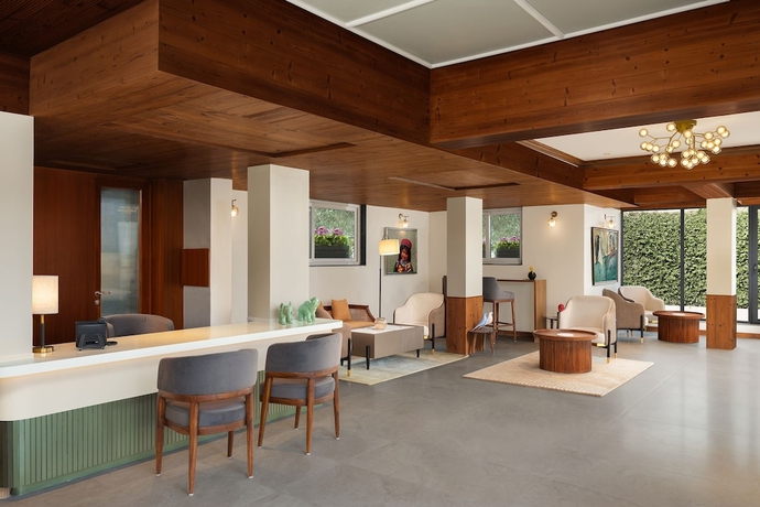 Imagen de los interiores del Hotel j&uuml;STa Hollow Oak, Mussoorie. Foto 18
