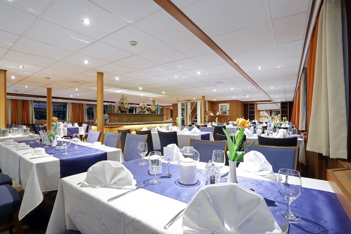Imagen del bar/restaurante del Hotel kabinenschiff Junker J&ouml;rg. Foto 3