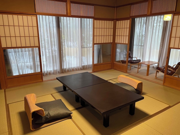 Imagen de la habitación del Hotel kanazawa yuwakuonsen yunode. Foto 12