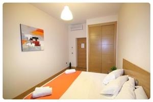 Imagen de la habitación del Hotel km1 Lavapies. Foto 4