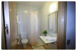 Imagen de la habitación del Hotel km1 Lavapies. Foto 6