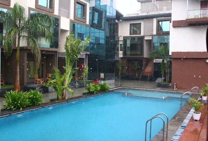 Imagen general del Hotel krishna Park Resort. Foto 2