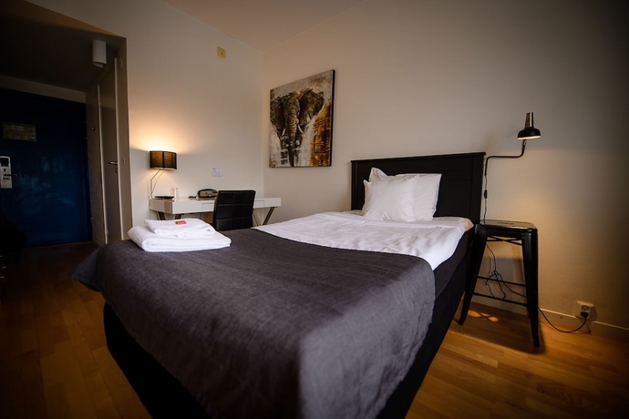 Imagen de la habitación del Hotel l Alfred Nobel. Foto 10