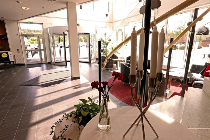 Imagen de los interiores del Hotel l Årjäng. Foto 8