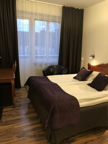 Imagen de la habitación del Hotel l Bele. Foto 25