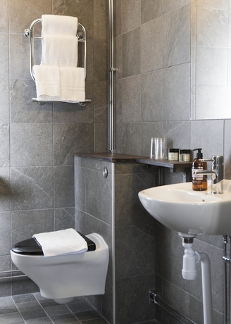 Imagen de la habitación del Hotel l Blå Blom. Foto 17