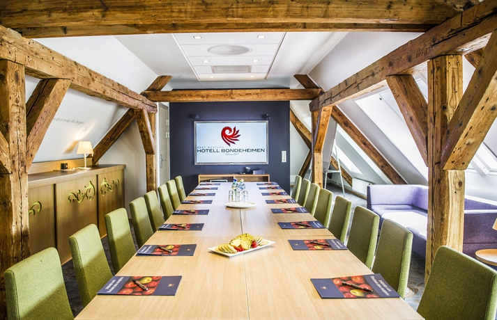 Imagen de los interiores del Hotel l Bondeheimen. Foto 15