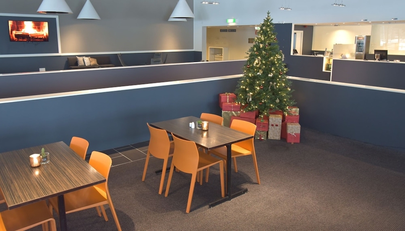 Imagen del bar/restaurante del Hotel l Charlottenberg. Foto 2