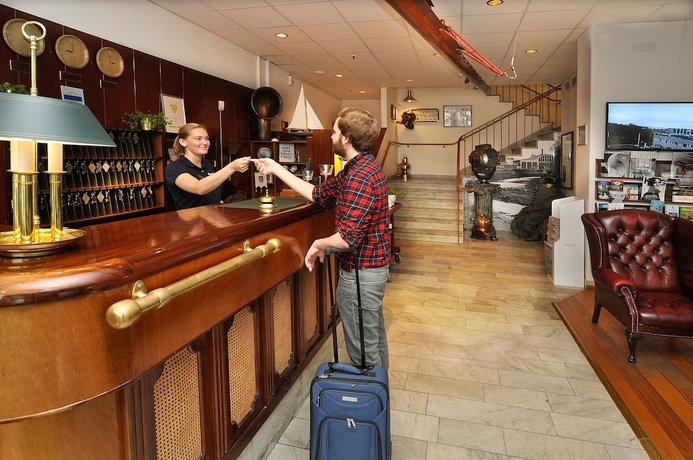 Imagen de los interiores del Hotel l City. Foto 16