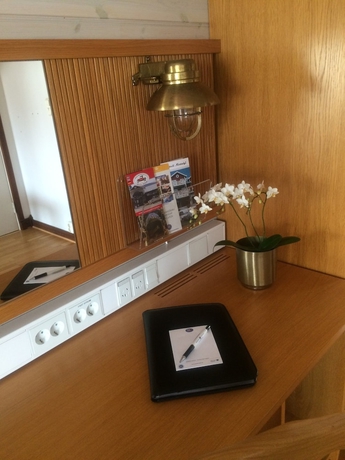 Imagen de la habitación del Hotel l City. Foto 9