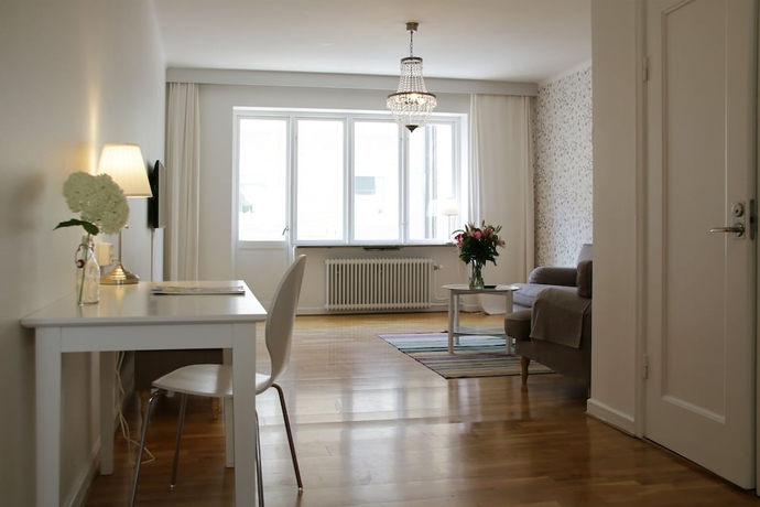 Imagen de la habitación del Hotel l Conrad. Foto 10