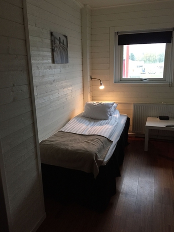 Imagen de la habitación del Hotel l E10. Foto 8