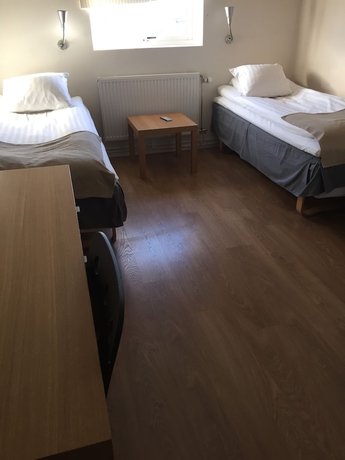 Imagen de la habitación del Hotel l E10. Foto 10