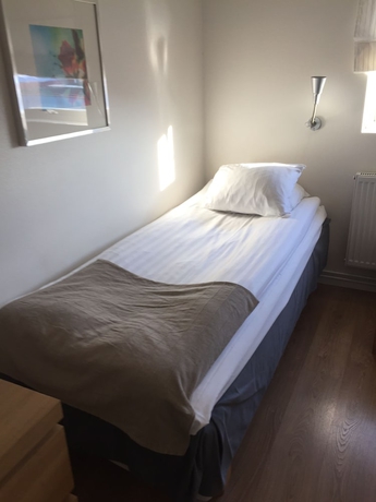 Imagen de la habitación del Hotel l E10. Foto 11