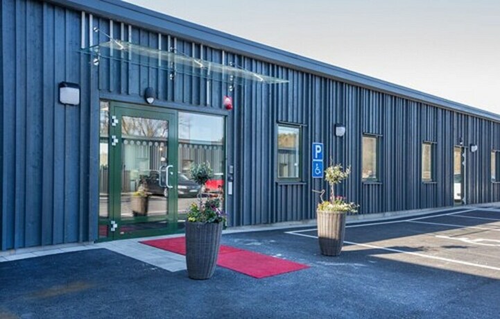 Imagen de los interiores del Hotel l Eken. Foto 31