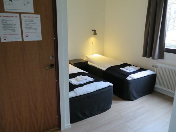 Imagen de la habitación del Hotel l Esplanad. Foto 29