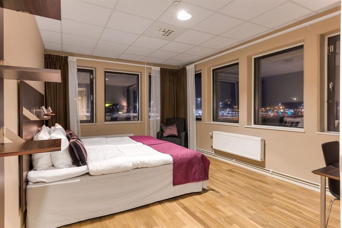 Imagen de la habitación del Hotel l Fyrislund. Foto 6