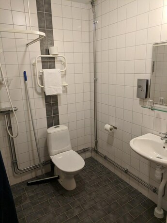 Imagen de la habitación del Hotel l H&auml;ssl&ouml;. Foto 13