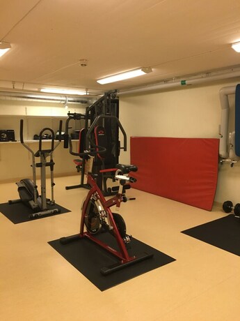 Imagen de los interiores del Hotel l H&auml;ssl&ouml;. Foto 19