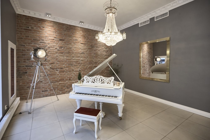 Imagen de los interiores del Hotel l Hjalmar. Foto 18