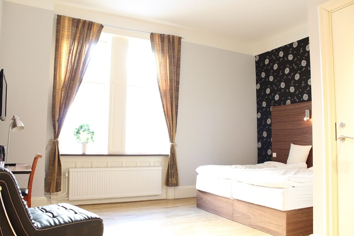 Imagen de la habitación del Hotel l Hjalmar. Foto 14