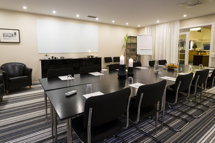 Imagen de los exteriores del Hotel l Lassalyckan. Foto 11