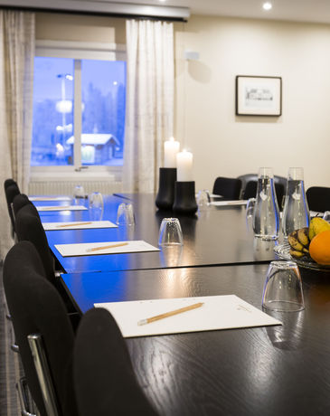 Imagen de los exteriores del Hotel l Lassalyckan. Foto 12