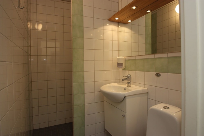 Imagen de la habitación del Hotel l Paradis. Foto 13
