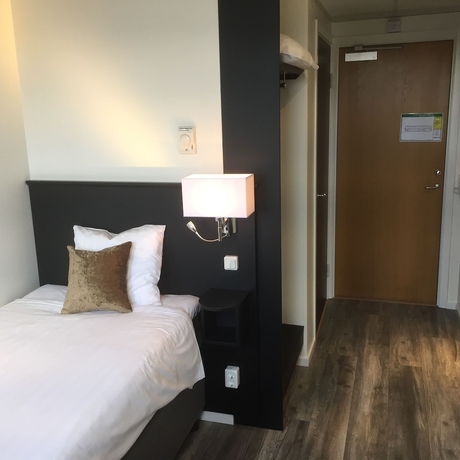 Imagen de la habitación del Hotel l Rum Oscar. Foto 6