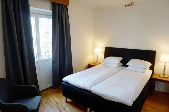 Imagen de la habitación del Hotel l Siesta. Foto 12
