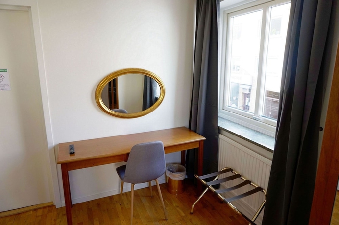 Imagen de la habitación del Hotel l Siesta. Foto 14