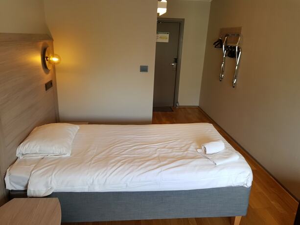 Imagen de la habitación del Hotel l Stinsen. Foto 15