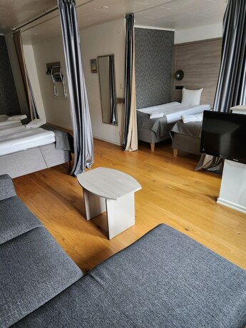 Imagen de la habitación del Hotel l Stinsen. Foto 22